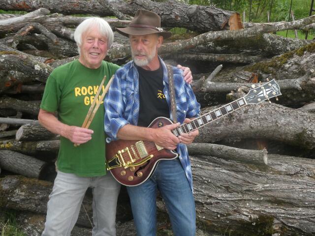 Franz Lux und Hans Mandlberger musizieren seit Jahrzehnten. | Foto: Lux