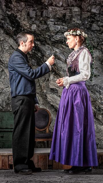 Pächtige Kulisse, schöne Kostüme: Das Stück hat viele Highlights. | Foto: Arnold Weissenbach