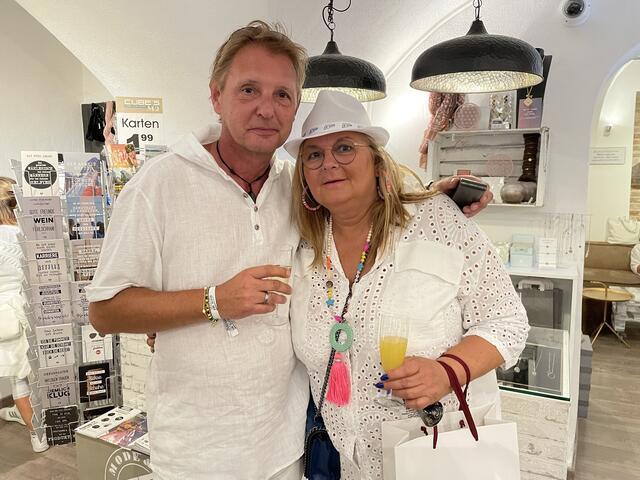 Beste Stimmung und ein Glaserl Sekt gab es bei Cubes M2. | Foto: Katrin Pirzl