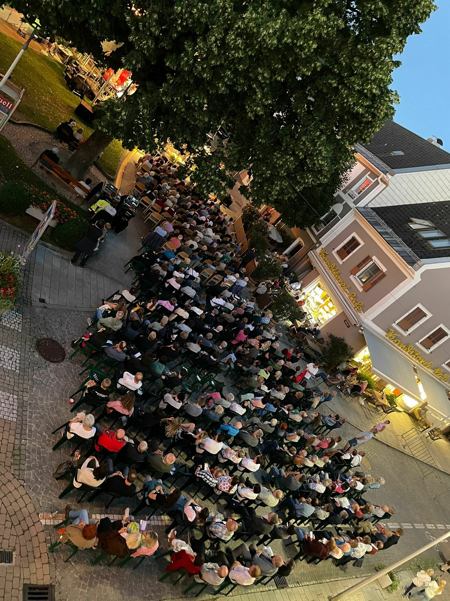 Sommernachtskonzert-der-Stadtkapelle