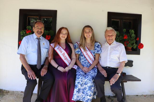 Präsident Edi Nicka, Miss Burgenland NY 2022 Kayla O'Neil, Miss Burgenland NY 2020 Emily Neubauer, Ehrenpräsident Walter Dujmovits (v.l.)