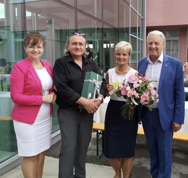 Brigitte Ribisch, Bernhard Aschinger, Elisabeth Schüttengruber-Holly, Bürgermeister Alfred Babinsky | Foto: Schüttengruberi-Holly