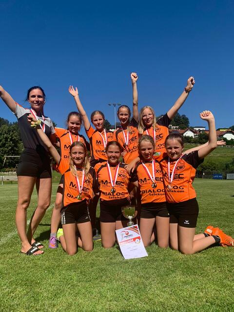 Die U12-Mädels sicherten sich die Goldmedaille. | Foto: Sportunion Arnreit