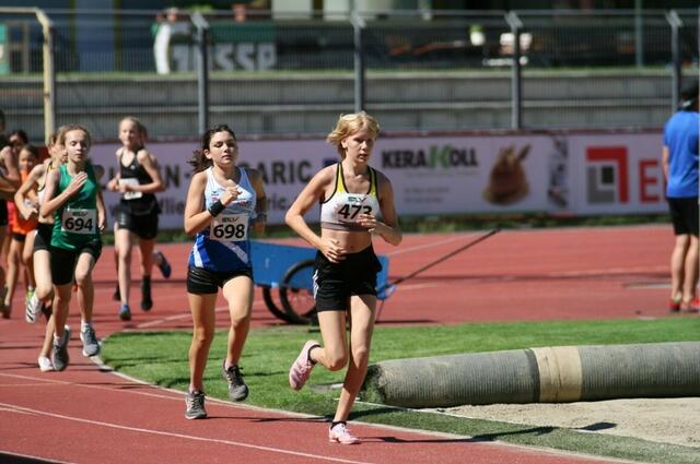 Anna Maria Lackner wurde Zweite über 800 Meter. | Foto: StLV/Riedenbauer