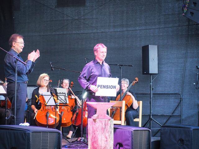 Konzert für Alle in Thalheim bei Wels zu Ehren von Musikschuldirektor Wolfgang Reifeneder. | Foto: Christian Keinberger