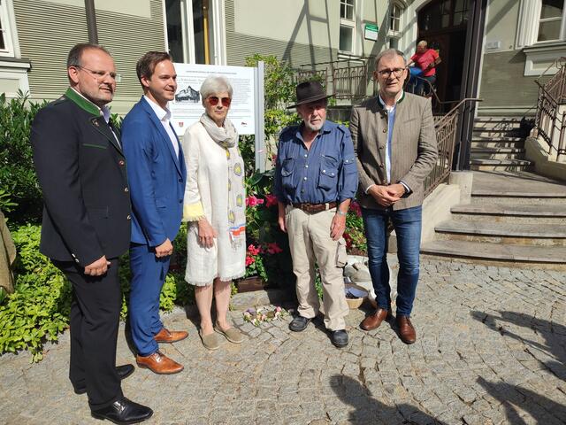 Die Gemeinde hält die Erinnerung wach und hat erneut Stolpersteine verlegen lassen. | Foto: Daniela Grabe/Verein für Gedenkkultur