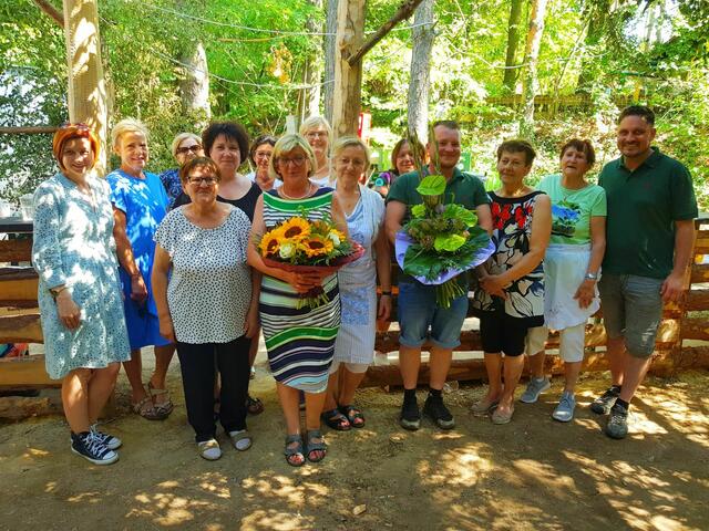Daniela Freiberger, Maria Tumaras-Reisner, Hilda Milanovits, Emilie Larnsack, Waltraud Deutsch, Christa Kreitschitz, Maria Lackner, Erna Niklos, Waltraud Kollmann, Gabriela Schumitsch, Matthias Deutsch, Maria Rancz, Gertrude Larnsack, Thomas Niklos | Foto: Thomas Niklos