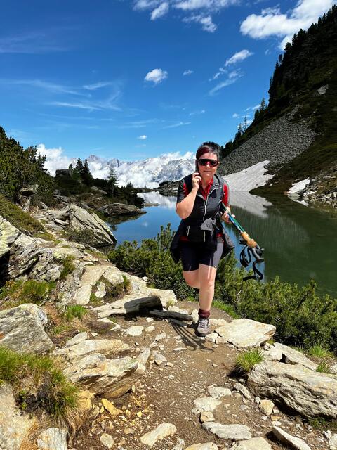 Elisabeth Höfler findet das Wandern entspannend. | Foto: Foto: Höfler