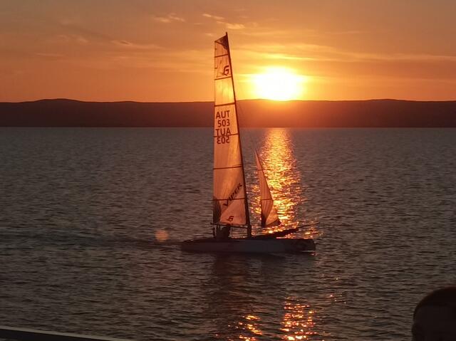 Sonnenuntergang am Neusiedler See  | Foto: Werner Achs 