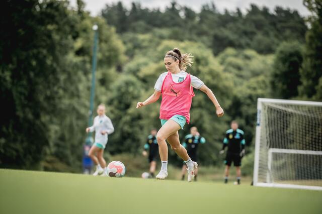 Kathi Naschenweng im Training | Foto: ÖFB/Christopher Glanzl