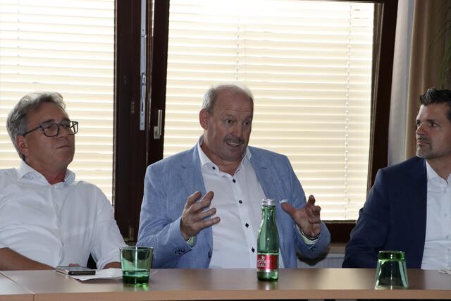 Ebbs Bgm. und Obmann des LEADER-Vereins Josef Ritzer will sich nicht von Gemeindegrenzen aufhalten lassen. | Foto: Christoph Klausner