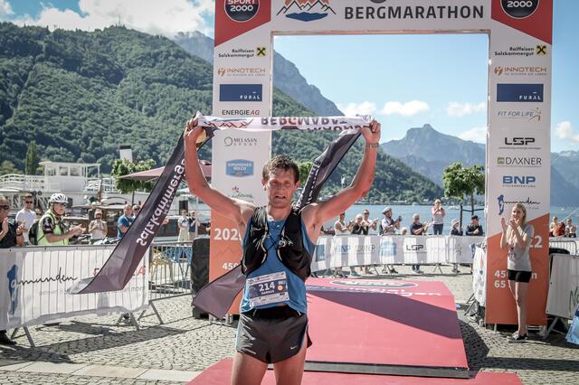 Markus Lemp holte sich beim Traunsee Bergmarathon den Sieg über die Gesamtdistanz. | Foto: Hans Feitzinger