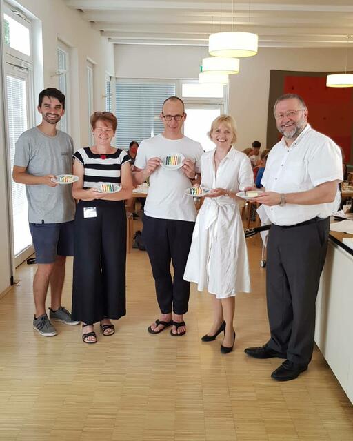 Friedrich Prassl, Silke Kobald, Raphael Schönborn, Petra Rösler und auch Christopher Hetfleisch-Knoll (v.r.) waren beim Jubiläum dabei. | Foto: Demenz 13