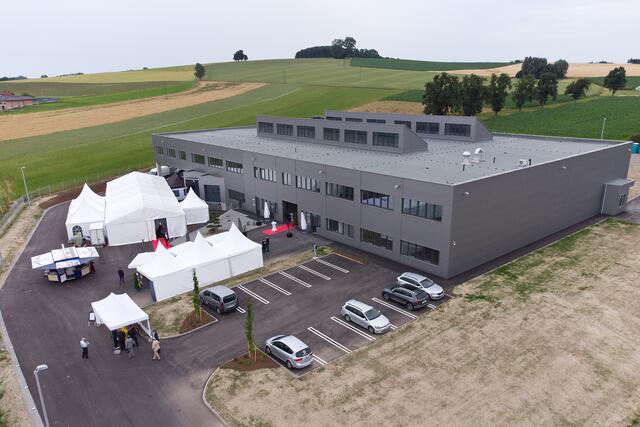 Das neue Leistungszentrum Industrietechnik von HENNLICH steht in St. Marienkirchen und ergänzt den Hauptstandort Suben. | Foto: HENNLICH
