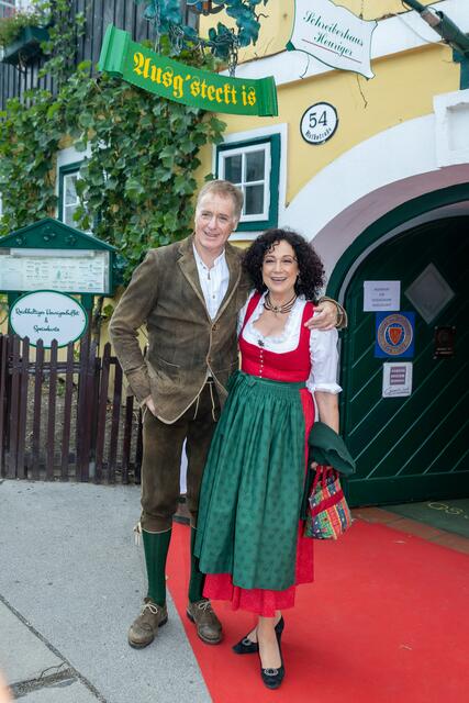 Zusammen 130 Jahre alt: Barbara Wussow und Albert Fortell. | Foto: Michael Kobler