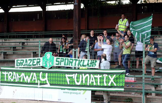 Die Tribüne wird auch in Zukunft die Anhängerschaft der "Straßenbahner" gut beherbergen. | Foto: GEPA