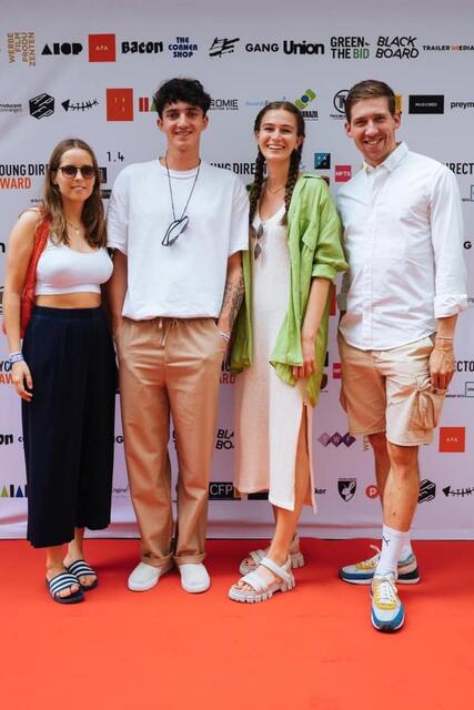 Johanna Schmidt(Produktion, Soupfilm), Christoph Amort (Regie, Kollektiv Senfblau), Patricia Neuhauser (Drehbuch, Kollektiv Senfblau) und Christoph Platzer(Kamera, Kollektiv Senfblau) (v. li.).
 | Foto: Charlotte Gamus