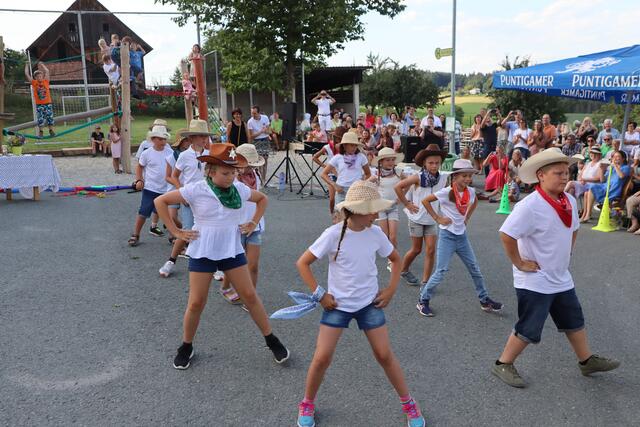 Ausfallschritt nach links