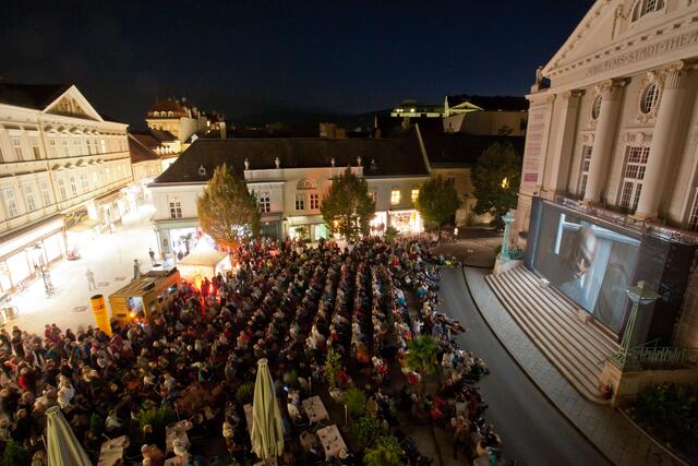 Drei Wochen lang bietet die Kurstadt Kino unter Sternen.  | Foto: Cinema Paradiso