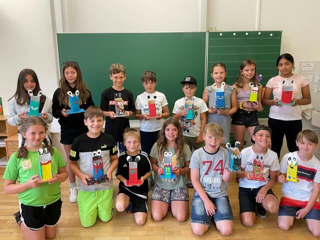 Die Projekttage werden den SchülerInnen, Eltern und LehrerInnen dank der Müllmonster noch einige Zeit in Erinnerung bleiben werden. | Foto: VS Debant