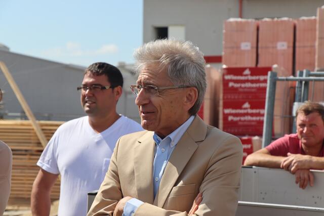 Werner Thell plante das Bauprojekt. | Foto: Kathrin Haider