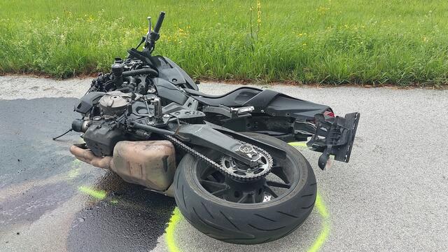 Schwerer Motorradunfall auf der Glaneggerstraße | Foto: HKroBild