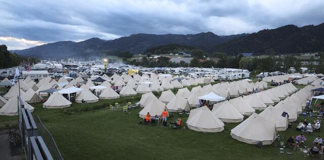 Auch von Campingplätzen wurden Zwischenfälle gemeldet. | Foto: GEPA