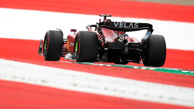 Charles Leclerc holte sich etwas überraschend den Sieg am Red Bull Ring. | Foto: GEPA