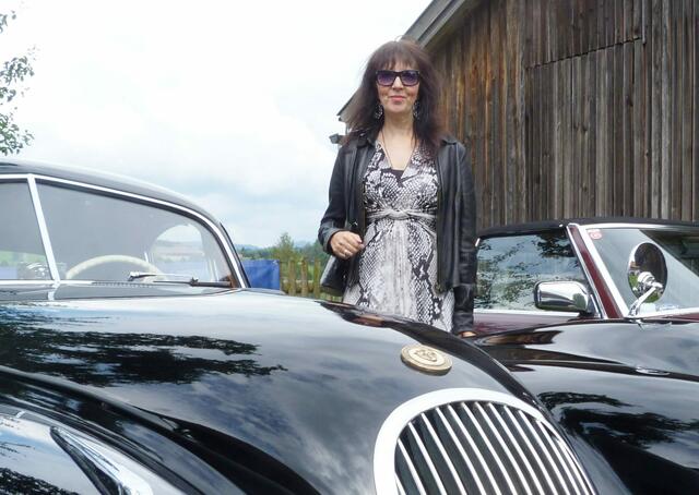 Sabine aus Wels liebt schöne Autos....