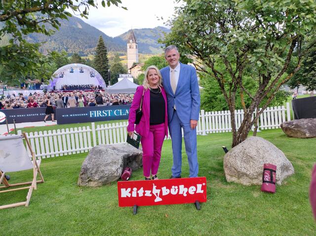 Hausherr Bgm. K.Winkler mit Gattin Irmi