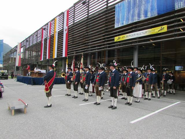 Die Musikkapelle St. Anton war beim Festakt dabei. 
