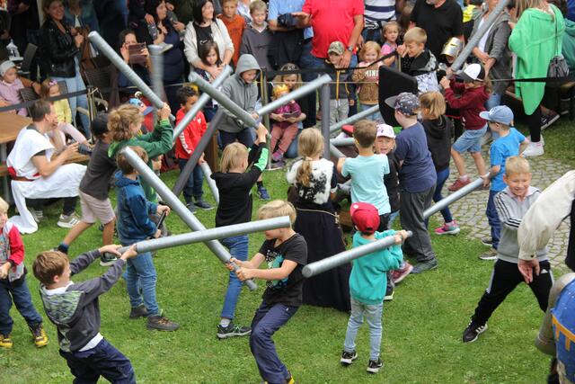 Die "Burgerstürmung" sorgte für riesengroßen Spaß | Foto: Thurner
