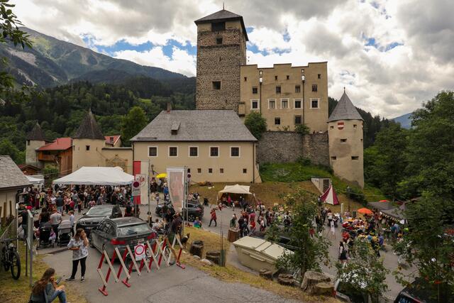 Erstes Burgenfest auf Schloss Landeck!  | Foto: Machac