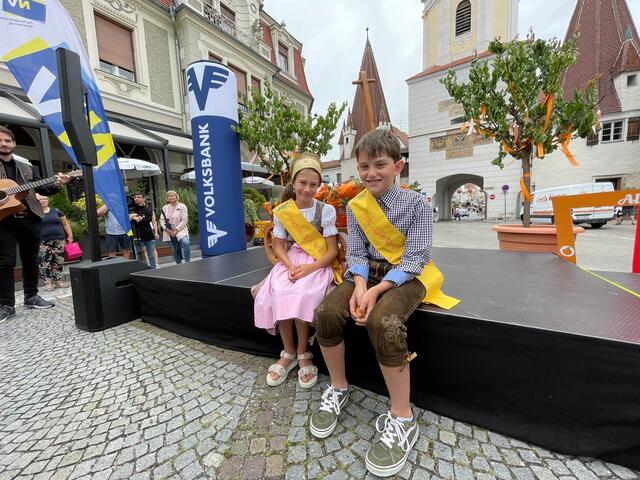 Marillenprinzessin Natalie und Marillenprinz Laurenz | Foto: Necker