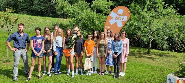 Zwei Nachhaltigkeitsprojekte der BG/BRG/BORG Kapfenberg wurden vom öbv gekürt. | Foto: öbv