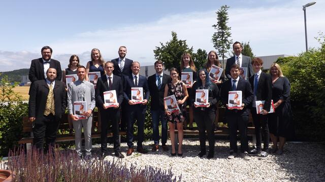 Absolvent_innen der Berufsreifeprüfung Englisch, Wieselburg  (100% Prüfungserfolg!)