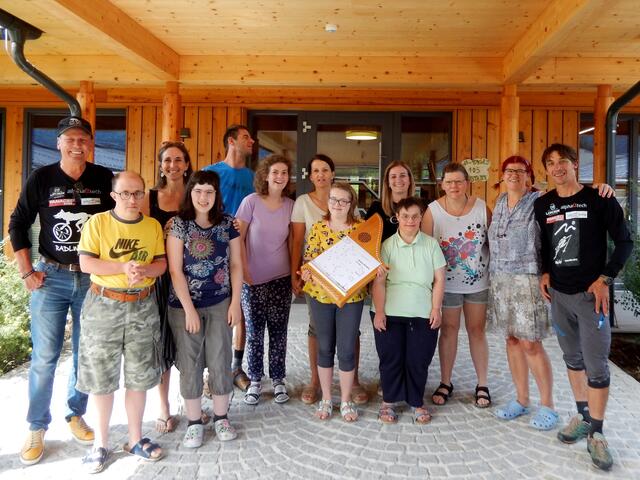 Die Freude über das neue Therapie-Instrument war riesig. | Foto: Radlwolf