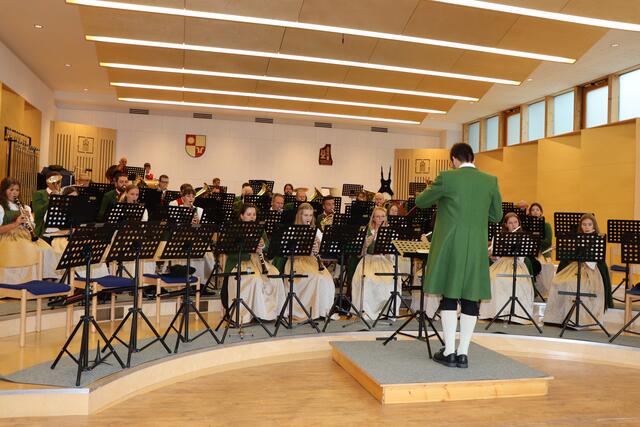 Die Musikkapelle Serfaus sorgte für die passende Umrahmung des offiziellen Festaktes. | Foto: Othmar Kolp
