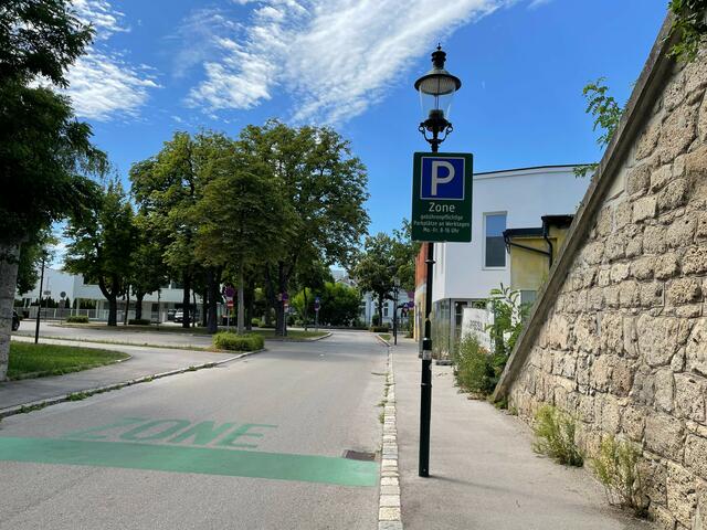 In der Blauen und Grünen Zone sind Parkkarten notwendig. | Foto: Preineder
