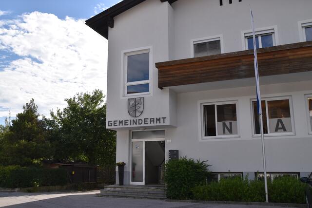 Das Gemeindeamt soll in den nächsten Jahren barrierefrei gemacht werden. | Foto: Barbara Fluckinger