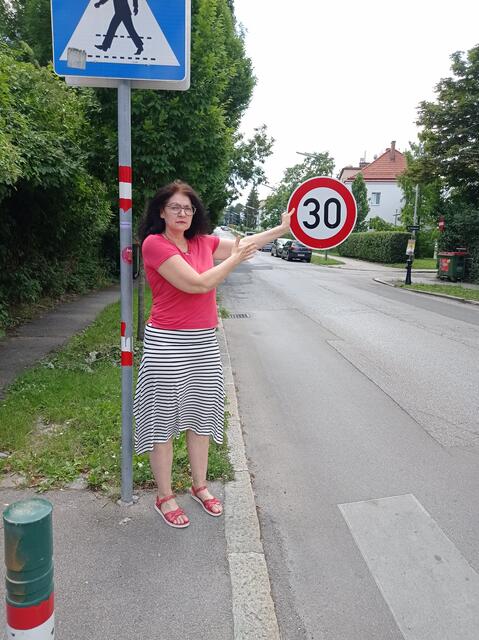Michaela Lauks will Tempo 30 in der Spohrstraße. | Foto: SP Hietzing
