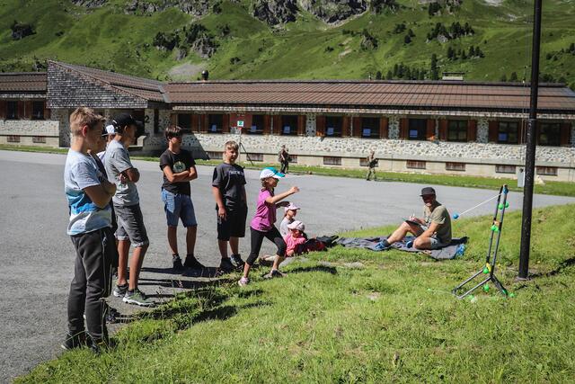  33 Kinder nutzen derzeit den Truppenübungsplatz zur Erholung und für Sport, Spaß und Spiel. | Foto: Martin Hörl, Vzlt