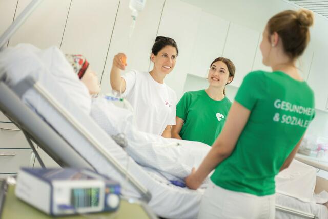 Vor allem die Ausbildung bringt einige Hürden mit sich. | Foto: FH Kärnten