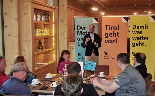 Zahlreiche Wirtschaftstreibende waren der Einladung zum "Brunch &amp; Talk" gefolgt. | Foto: Hassl
