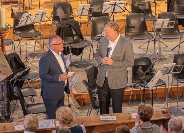 (li.) Horst Hofer und Prof. Dr. Klaus Albrecht Schröder Direktor der Albertina. | Foto: Peter Bolha