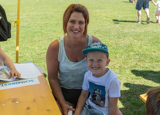 Eva und Toni sind auch am Familienfest. | Foto: Peter Bolha