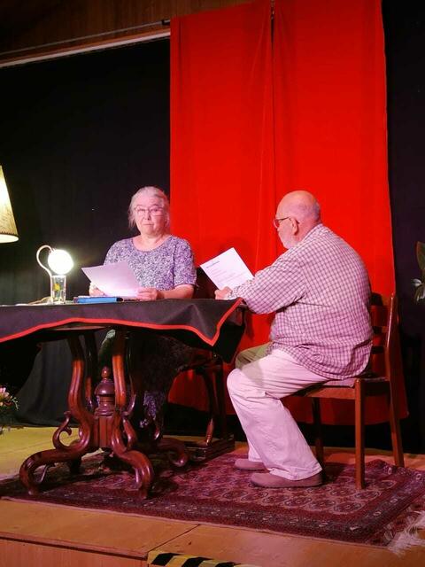 Margarete und Martin Fugger beim Sketch "Internetbekanntschaft" | Foto: Olga Murzina