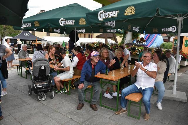 Zahlreiche Besucherinnen und Besucher erschienen nach coronabedingter Pause beim Kammerner Marktfest. | Foto: Echtzeit-TV