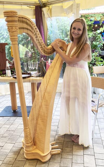 Verena Schulz sorgte für die musikalische Umrahmung. | Foto: Lions Club Obervellach