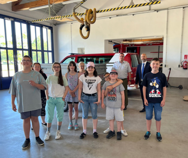 Die Kinder hatten viel Spaß beim Besuch der Florianis. | Foto: Stadtgemeinde FRK
